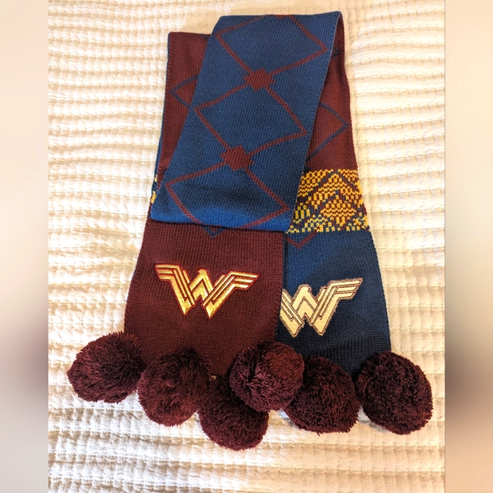 Wonder Woman Scarf
